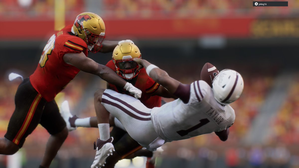 ScarBear_NECF26's tweet image. Third straight win, and the second win at Labor Field. The defense played as a united front, combining for 4 TOs and 2 TDs. Comrade Baker was once again in his bag, leading an efficient offense.

Let’s see if these recruits like what they saw.

#FromFactoryToField #NECFRecap