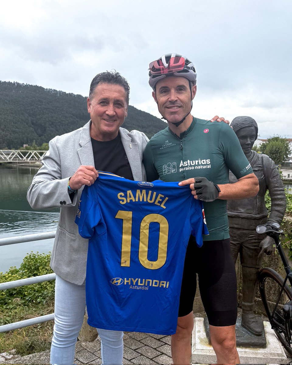 #ElRetodeSamu conseguido ✅ con nuestro <a href="/carlosmunoz_GOL/">carlos muñoz cobo</a> recibiéndole en la meta 💙

302km, ¡Asturias en su día de punta a punta!

Orgullosos, <a href="/soysamusanchez/">Samuel Sánchez</a> 

#RealOviedo100
#RealOviedo 🔵⚪