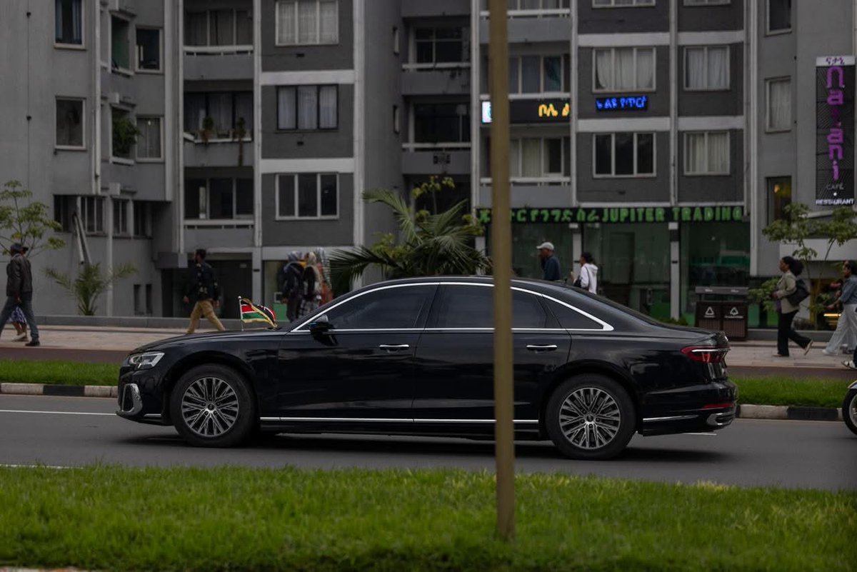 semira_khalid's tweet photo. President @WilliamsRuto's motorcade in Addis Ababa, Ethiopia. You are the most welcome Mr. President for 🇰🇪 #GERD inauguration. https://t.co/U11jhui8Hi