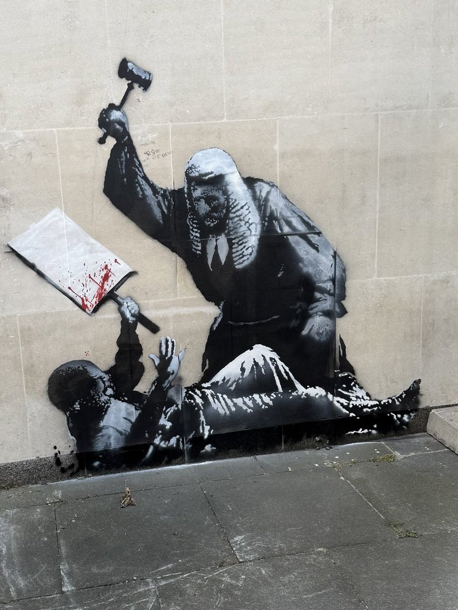 Do you LIKE the new Banksy mural at the Royal Courts of Justice! 

YES OR NO?
