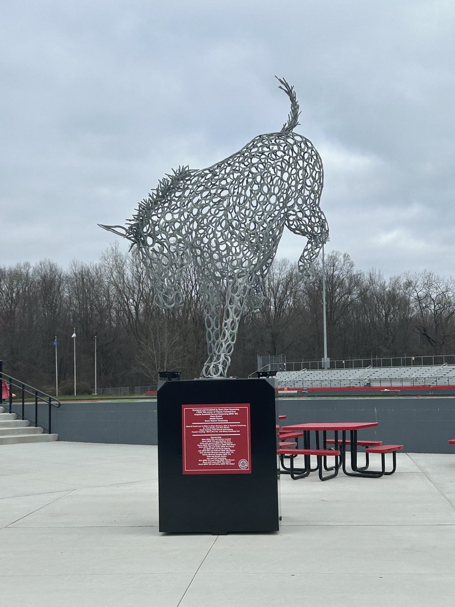 MHSfootballMA tweet picture
