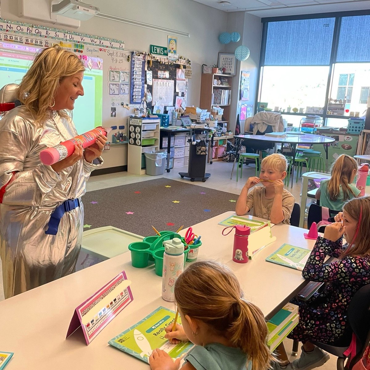 Students in Mrs. Lewis’s class blasted off to Really Great handwriting today!🚀