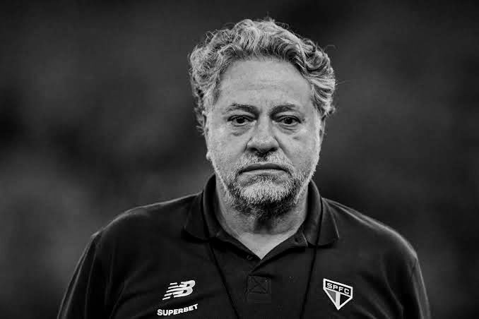 A gestão Leco não me deu tanta raiva.

Você está acabando com o São Paulo.

Incompententes!!!