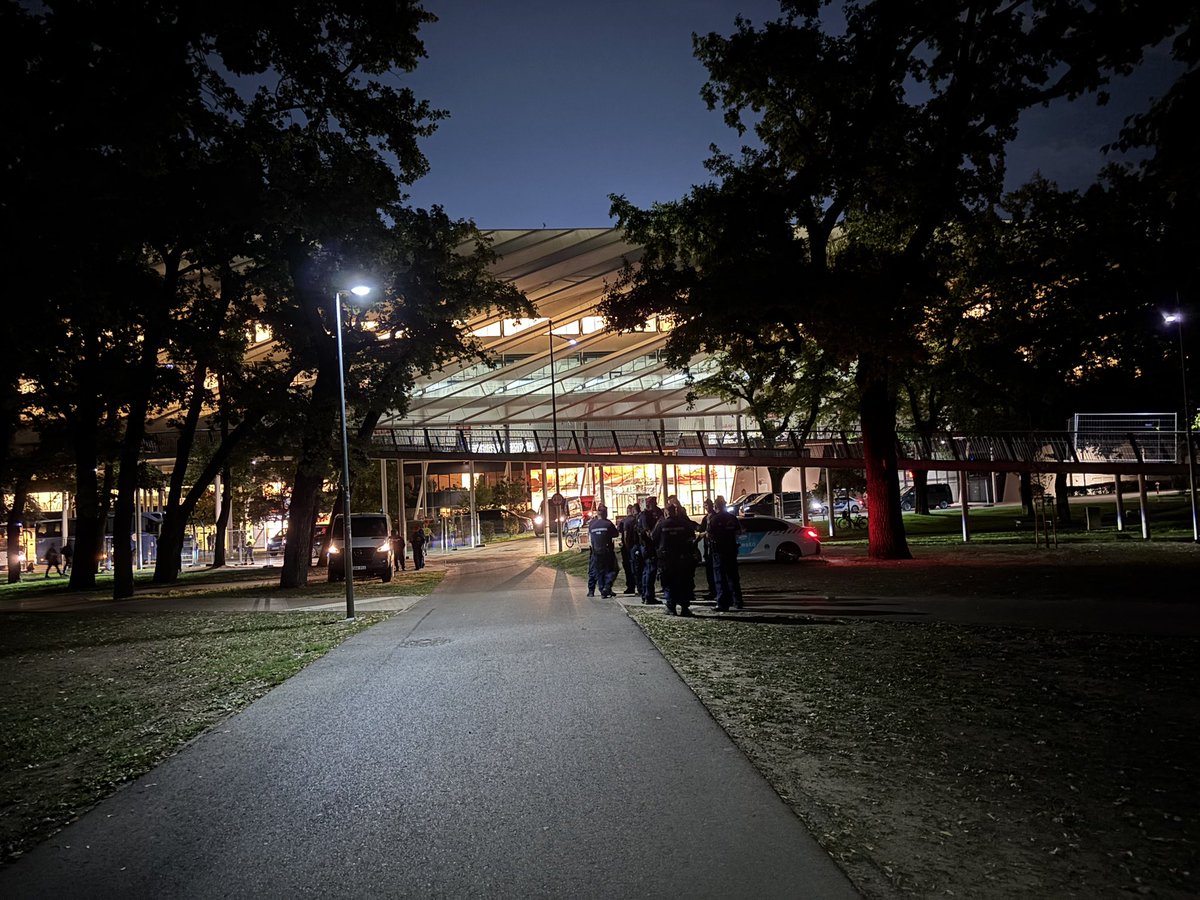 La #Nazionale di #Gattuso ha un cuore grande così e un enorme merito: non ti fa annoiare. Però che follia questo 5-4 dell’#Italia, chissà se un giorno metteranno una targa a Debrecen per ricordarlo… 
#IsraeleItalia