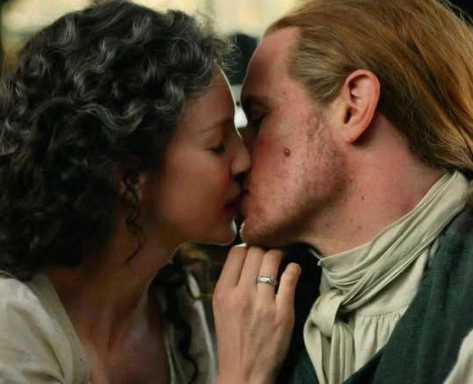 I love the way they love each other #outlander