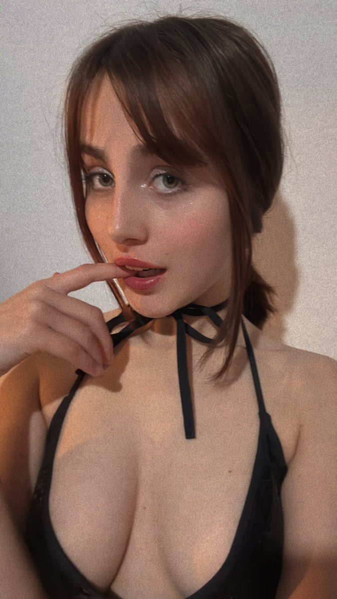 My tlg free for u 🥵🖤

t.me/NatashaNahirr