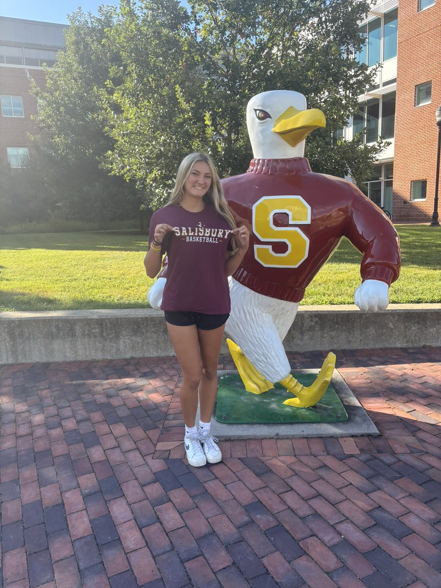 Congrats to Luci D’Amico on committing to the University of Salisbury Women’s Basketball Team in 2026!