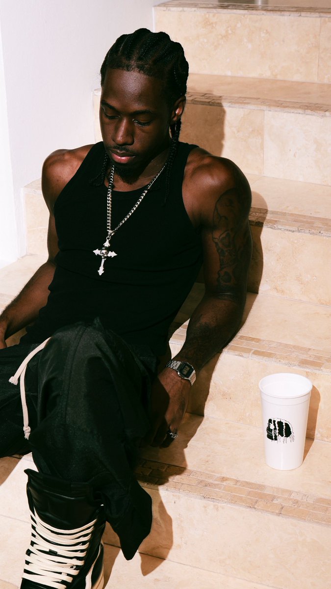 MAC WEST 💀 tweet media