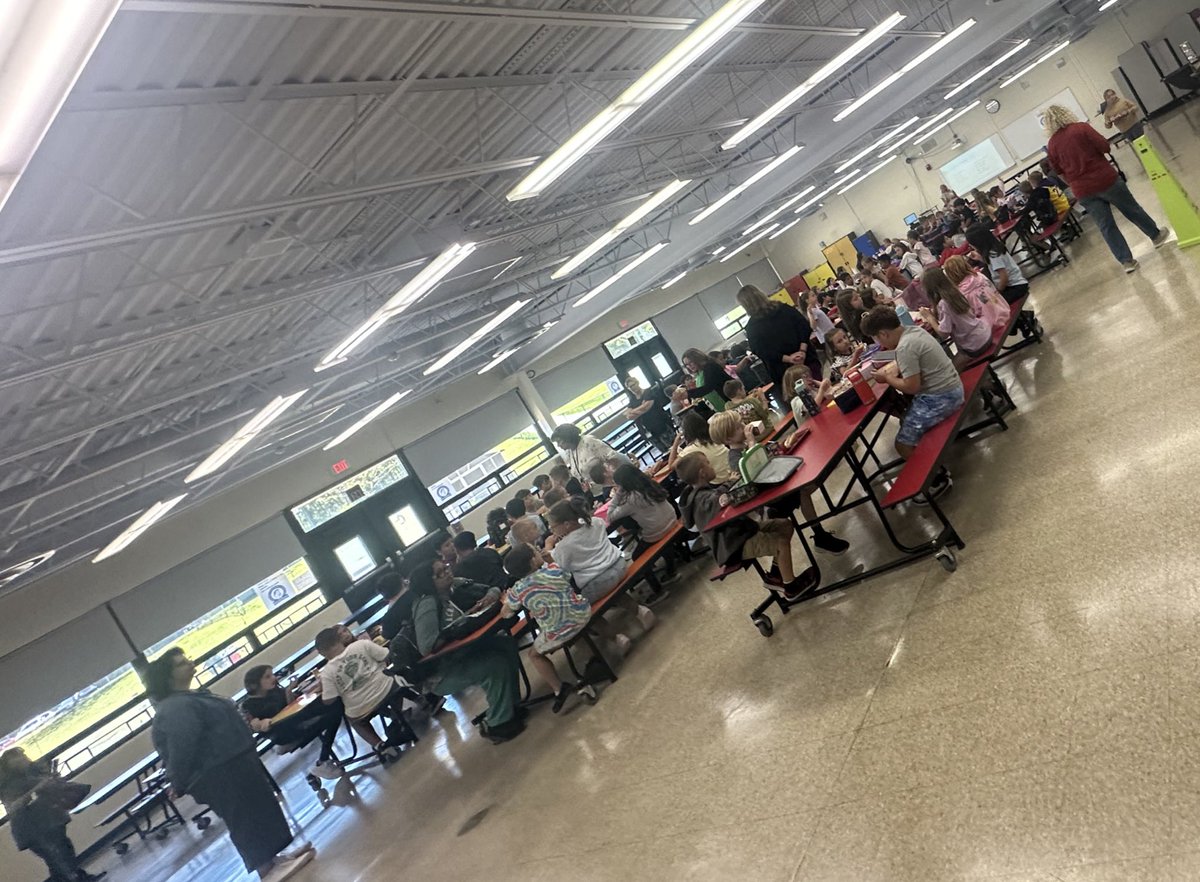 Successful eat and chat! Starting the year off strong by setting clear expectations for the cafeteria and playground. We are respectful, responsible, and reflective! <a href="/MSTNGPrincipal/">Tiffany Eberle</a>