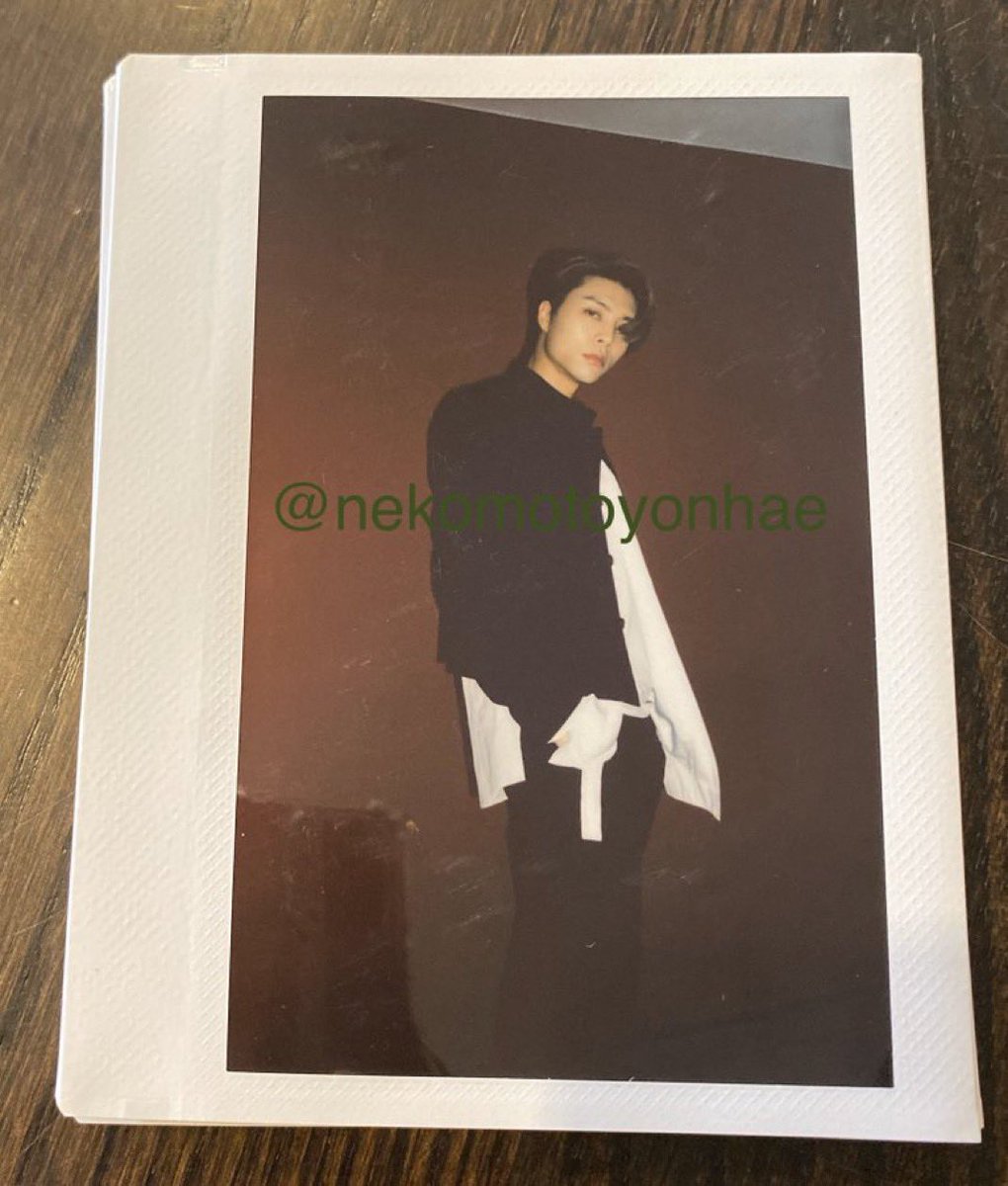 WTS / LFB Johnny Neozone Wide polaroids 

-qyop
-non disclosed 

I’ve attached pictures of the outfits he’s wearing (polaroids are not the same pose) 

purple shirt pola is wide shot from shoulders up looking at camera 

the other is vertical shot from the front with arms crossed