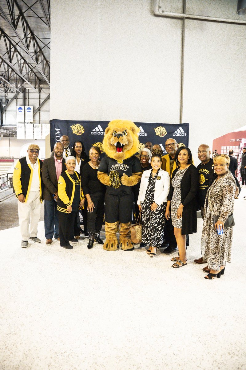 The Central Arkansas Tip-Off Classic has ARRIVED! 🦁🏀

The Golden Lions are taking center stage in the Central Arkansas Tip-Off Classic — the inaugural exhibition doubleheader!

🆚 Little Rock
📅 October 17
📍 Jack Stephens Center – Little Rock, AR

#1TEAM1ROAR🦁