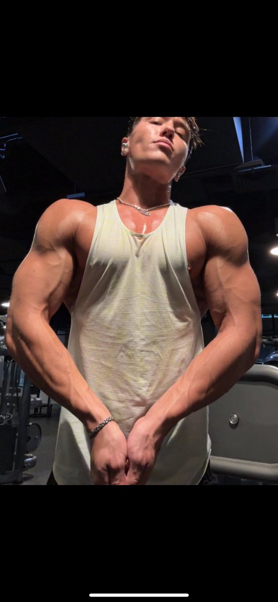 alphaxflex's tweet image. doesn’t get any better…