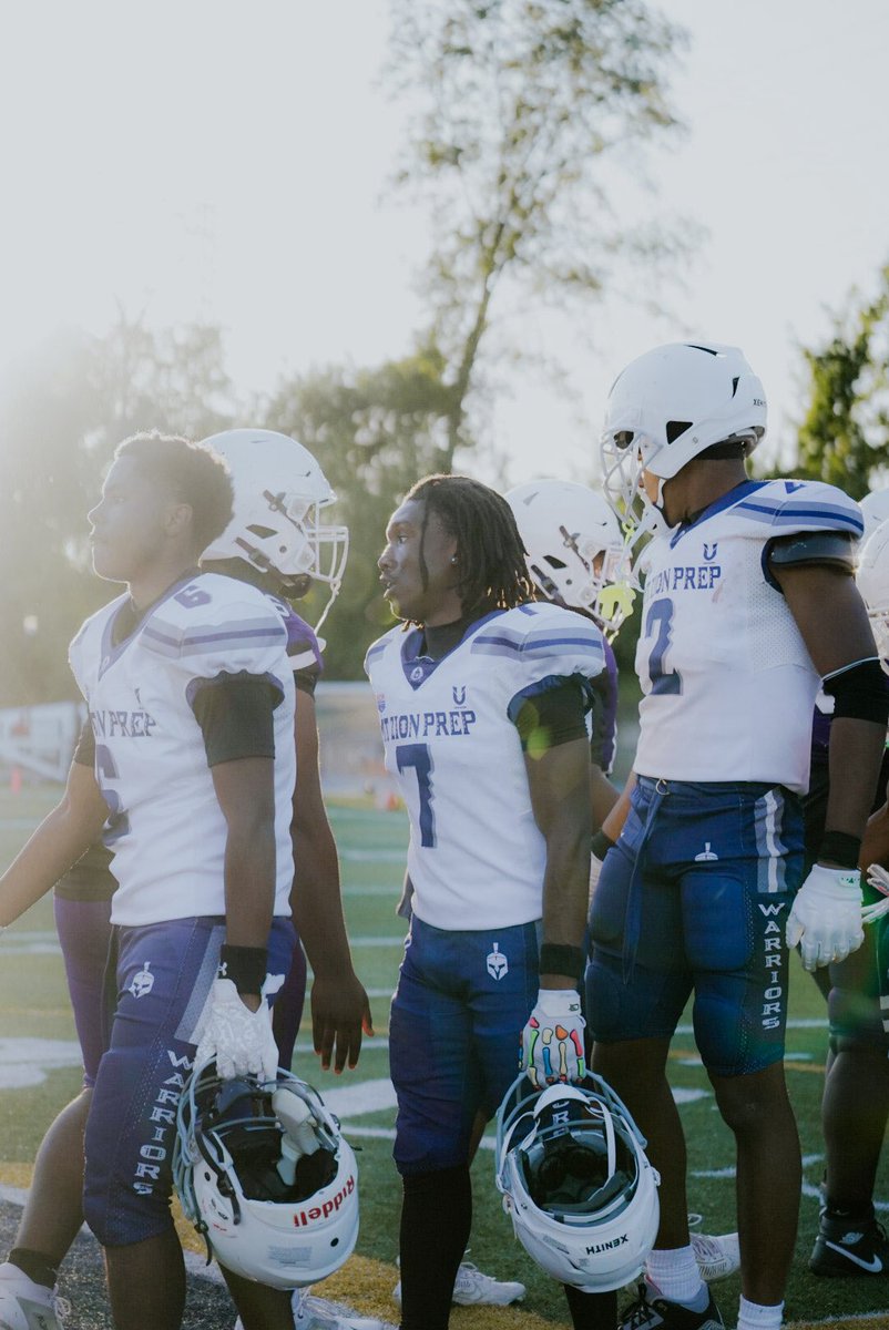 Week 1-3 stats (film tagged below)
20 tackles 
4 pressures 
3 sacks

hudl.com/v/2SYALu