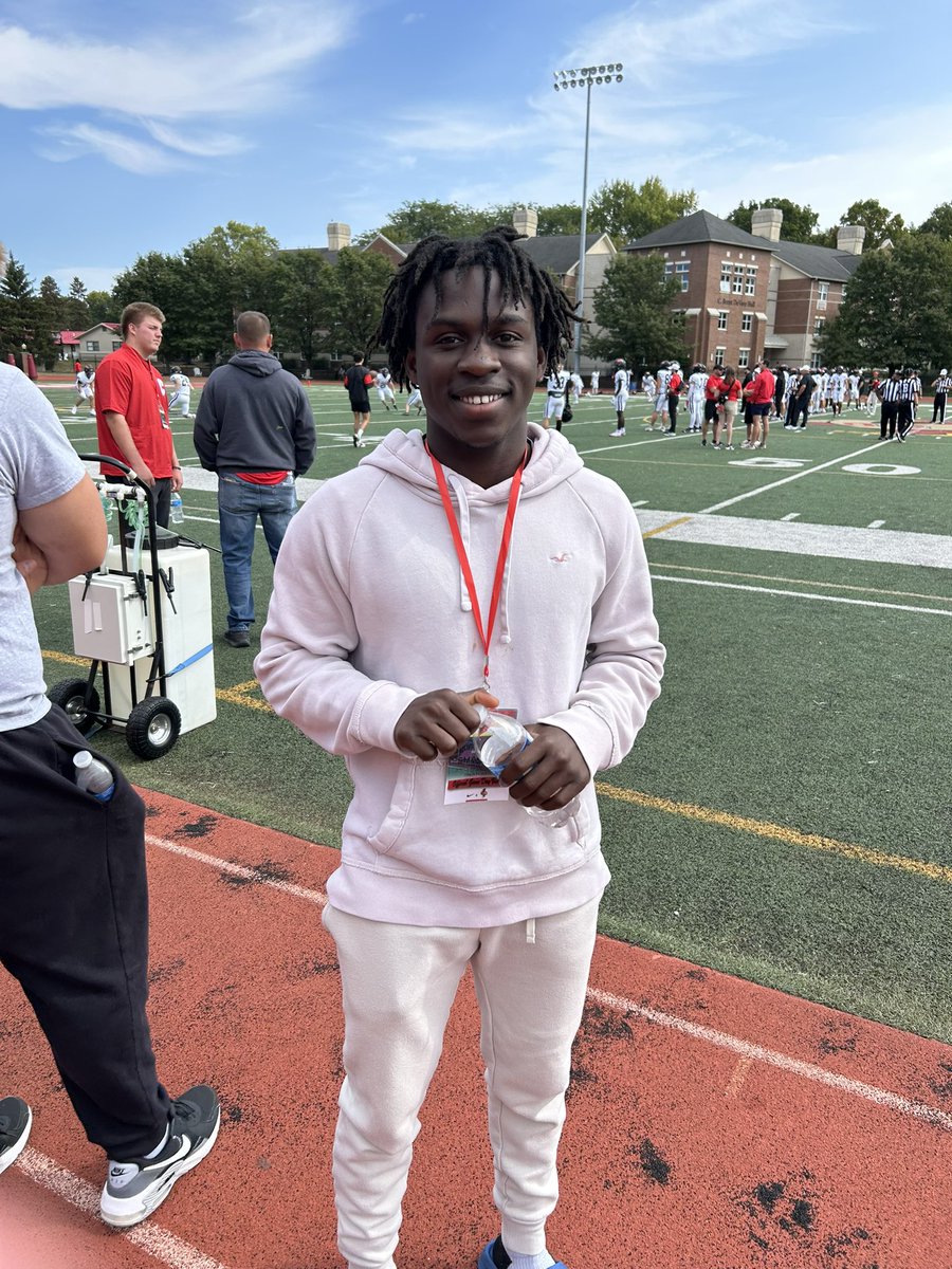 Had a great game day visit at otterbein, thank you <a href="/CoachMarquis/">Dave Marquis</a> <a href="/CoachGrant74/">Ian Grant</a>