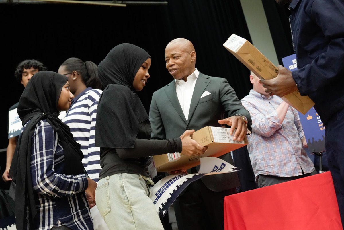 NYC Mayor's Office tweet media