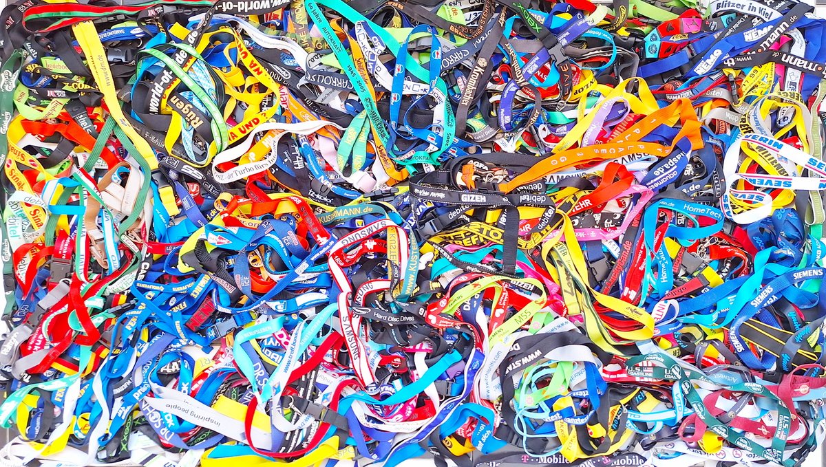 Francessco1968's tweet photo. Franziska (Germany) - 290 lanyards #lanyard #lanyards #LanyardCollection #lanyardcollector #collection #keycord #schlüsselband #schlüsselbänder #laniere #lanières #fitasportachaves #fitasdepescoco #portabadge #portapass #collarini #laccettidacollo #laccettidacollopersonalizzati https://t.co/SetFigr5B4