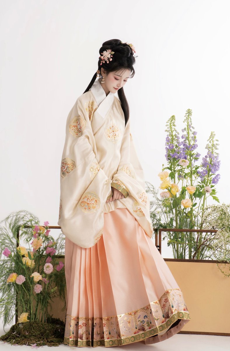 Hanfu_CN tweet media