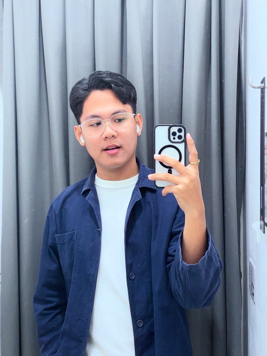 yellow_abyss's tweet photo. Me recently 🤷🏻 https://t.co/37WEngg51F