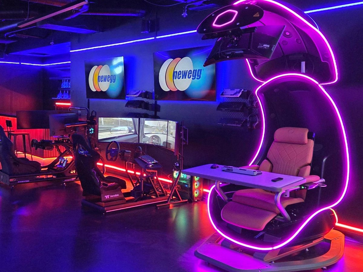 Techigar's tweet image. Newegg built a badass PC gaming arena in its Cali HQ, called Gamer Zone, for its local community.

Filled with over $200k of hardware and lots of RGB its a sight to behold.

techigar.com/neweggs-pc-gam…

#gaming #pcgaming #vrtech #cooltech #gamerzone