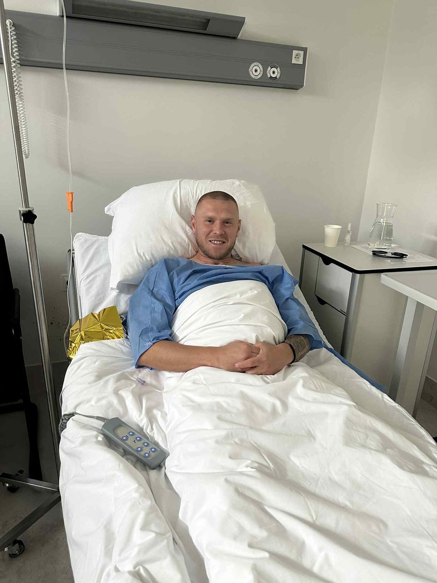 DabMks's tweet photo. Paweł Marczuk w sobotnim meczu z Mirandem Szczecin zerwał ścięgno Achillesa, a już w poniedziałek przeszedł zabieg w Guardian Clinic pod czujnym okiem uznanego ortopedy Andrzeja Pydy. 

Szybka operacja była możliwa dzięki prywatnemu sponsorowi, który sfinansował zabieg. https://t.co/nPQ0kgi1bO