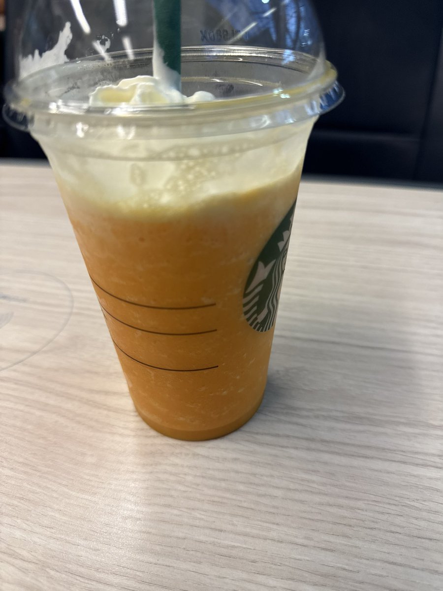duran_polisque's tweet photo. @StarbucksUK worst pumpkin spiced frappe ever… £7.60 only to get on my train and find it’s too watery and has way too much syrup. Not the usual experience at Starbucks Waterloo, London https://t.co/hsPrZUXXm9