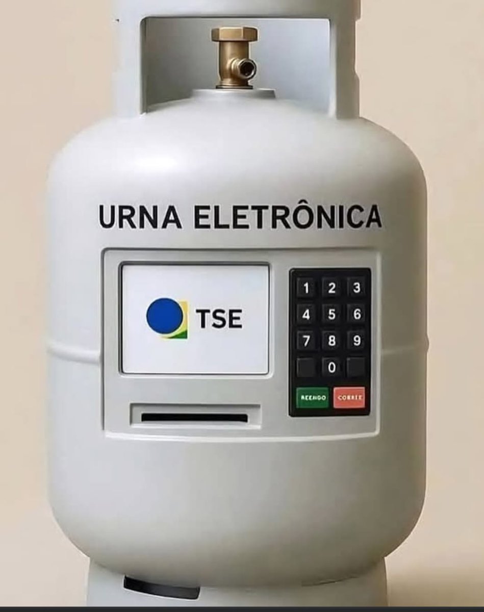 Eng Leo (@cjbrengleo) on Twitter photo O que acharam da nova urna eletrônica do Lula? O que acharam da nova urna eletrônica do Lula?