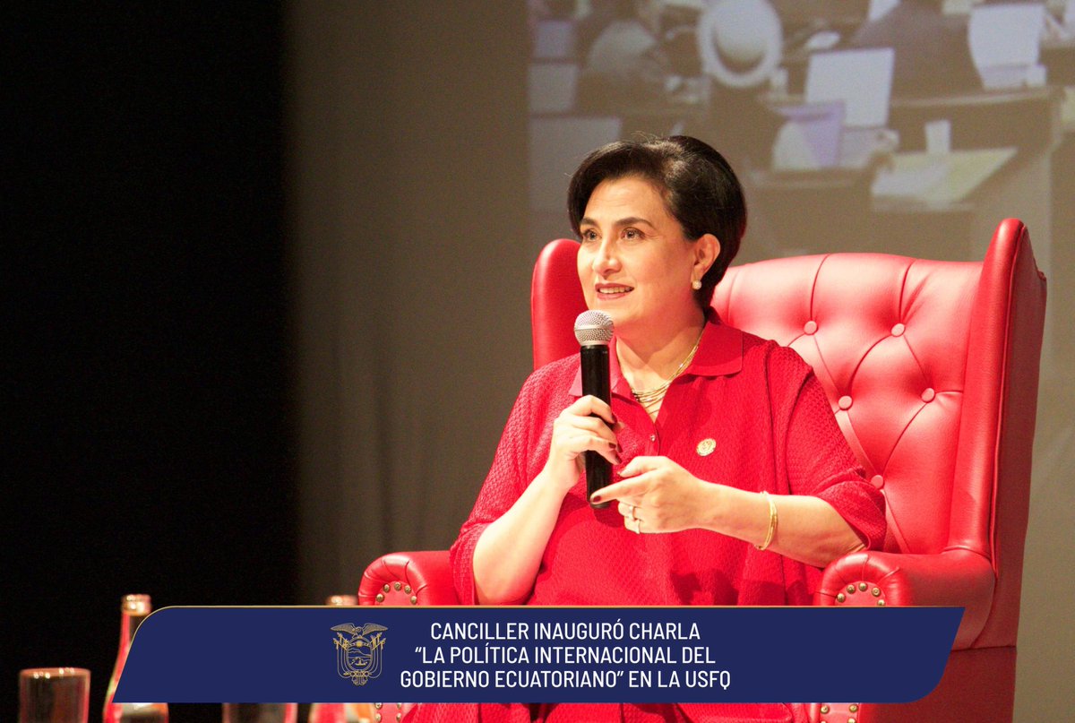Cancillería del Ecuador 🇪🇨 (@cancilleriaec) on Twitter photo La canciller <a href="/gabisommerfeld/">Gabriela Sommerfeld</a> inauguró la charla “La política internacional del Gobierno Ecuatoriano”, organizada por la <a href="/USFQ_Ecuador/">Universidad San Francisco de Quito</a>, un espacio académico en el que estudiantes de esta universidad conocieron de primera mano los logros alcanzados por el país. La canciller <a href="/gabisommerfeld/">Gabriela Sommerfeld</a> inauguró la charla “La política internacional del Gobierno Ecuatoriano”, organizada por la <a href="/USFQ_Ecuador/">Universidad San Francisco de Quito</a>, un espacio académico en el que estudiantes de esta universidad conocieron de primera mano los logros alcanzados por el país.