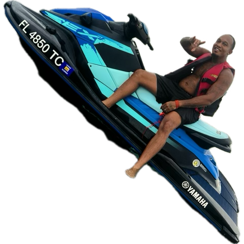___thrilla's tweet photo. @BangEmLilTra aye we gota get on them Skiis within the next 2 weeks dawg https://t.co/KrPvMokP5O