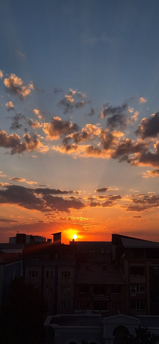 ozby_b's tweet photo. 📍Van
08.09 https://t.co/07Vnu8Q6He