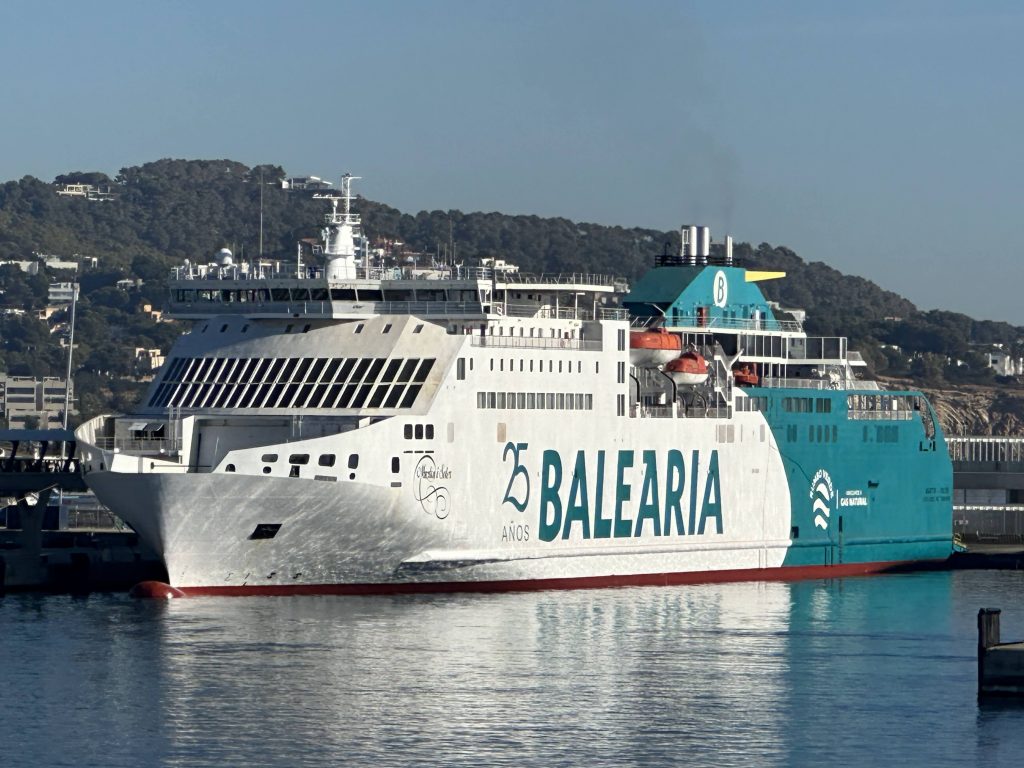 Baleària releva al «Bahama» por el «Soler» entre Barcelona e Ibiza
ferrybalear.com/balearia-relev… <a href="/Balearia/">Baleària</a>