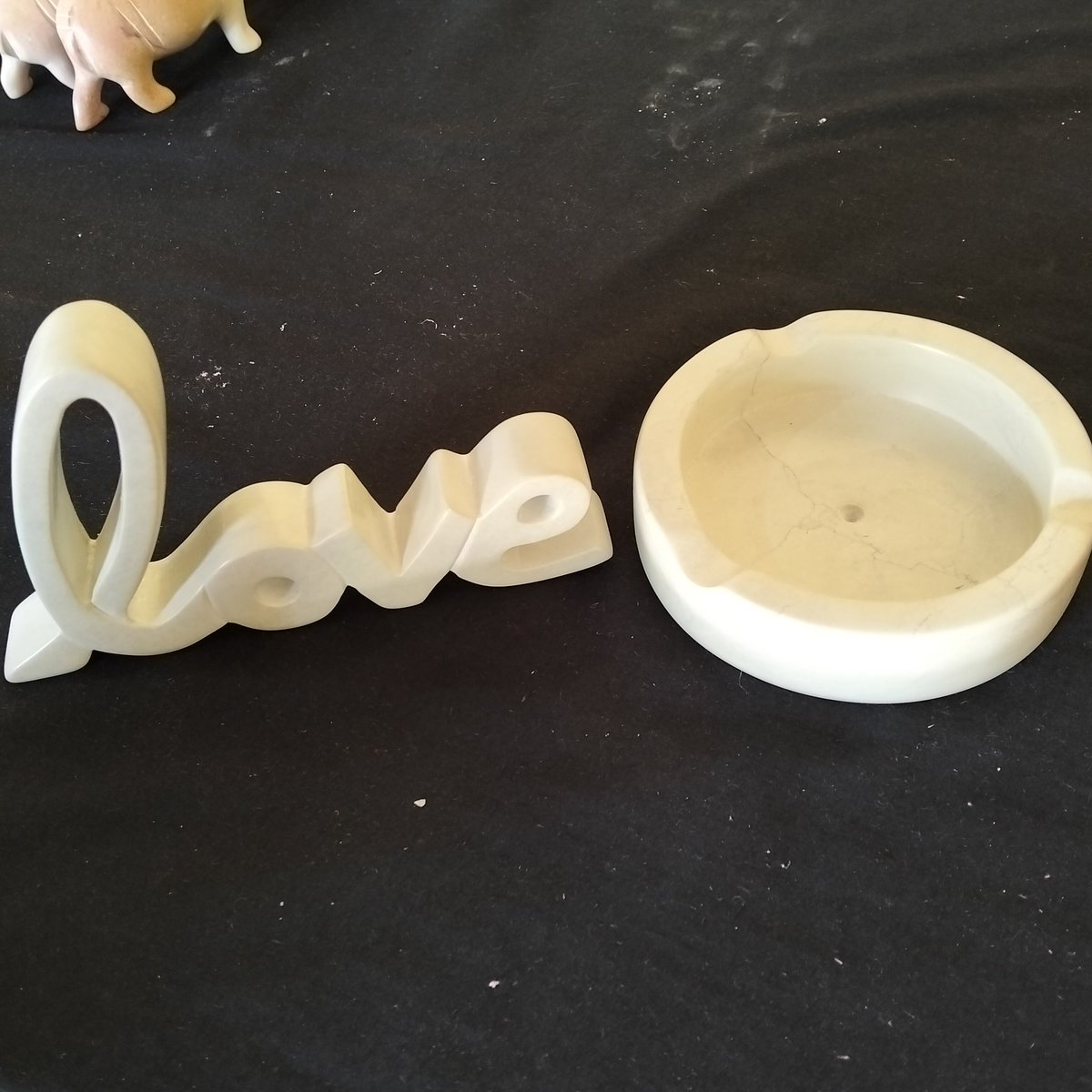 victortakwa's tweet image. Adulting is buying Soapstone ashtray to feel fancy. 💅 Honestly, who needs a functional life when you have *aesthetic*? #homedecor #treatyourself #soapstone #adulting