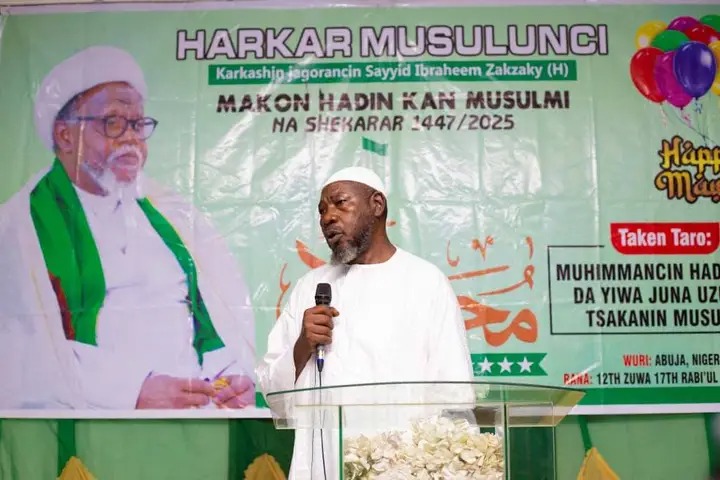 Realyaseer's tweet photo. Sheikh Nura Khalil Apo (Digital Imam) participated in the annual #UnityWeek conference organized by the Islamic Movement from 12th to 17th of Rabiβul Awwal. The conference reflects Sheikh Zakzakyβs vision of promoting harmony among different schools of thought within Islam. https://t.co/tj4LMrPyf8