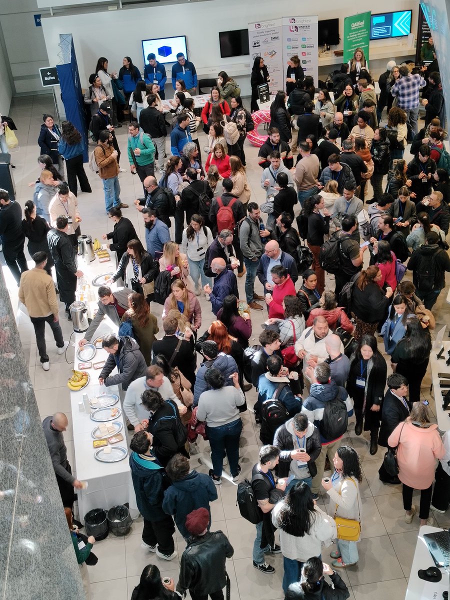 Muchas gracias <a href="/testingUY/">TestingUy</a> por la invitación al evento y por seguir construyendo comunidad.

Estuve hablando sobre seguridad en la IA, ya no es solo probar el código, sino probar la lógica funcional de un "cerebro" 🧠 que no entendemos por completo.

#Cybersecurity #AI #LLM #GenAI