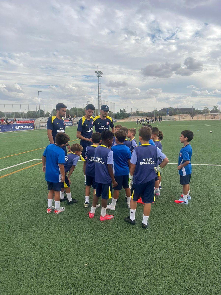 Atleti Academia tweet media