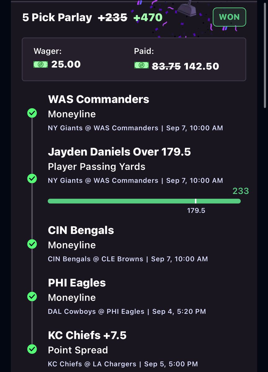 TailMeOrCry tweet media