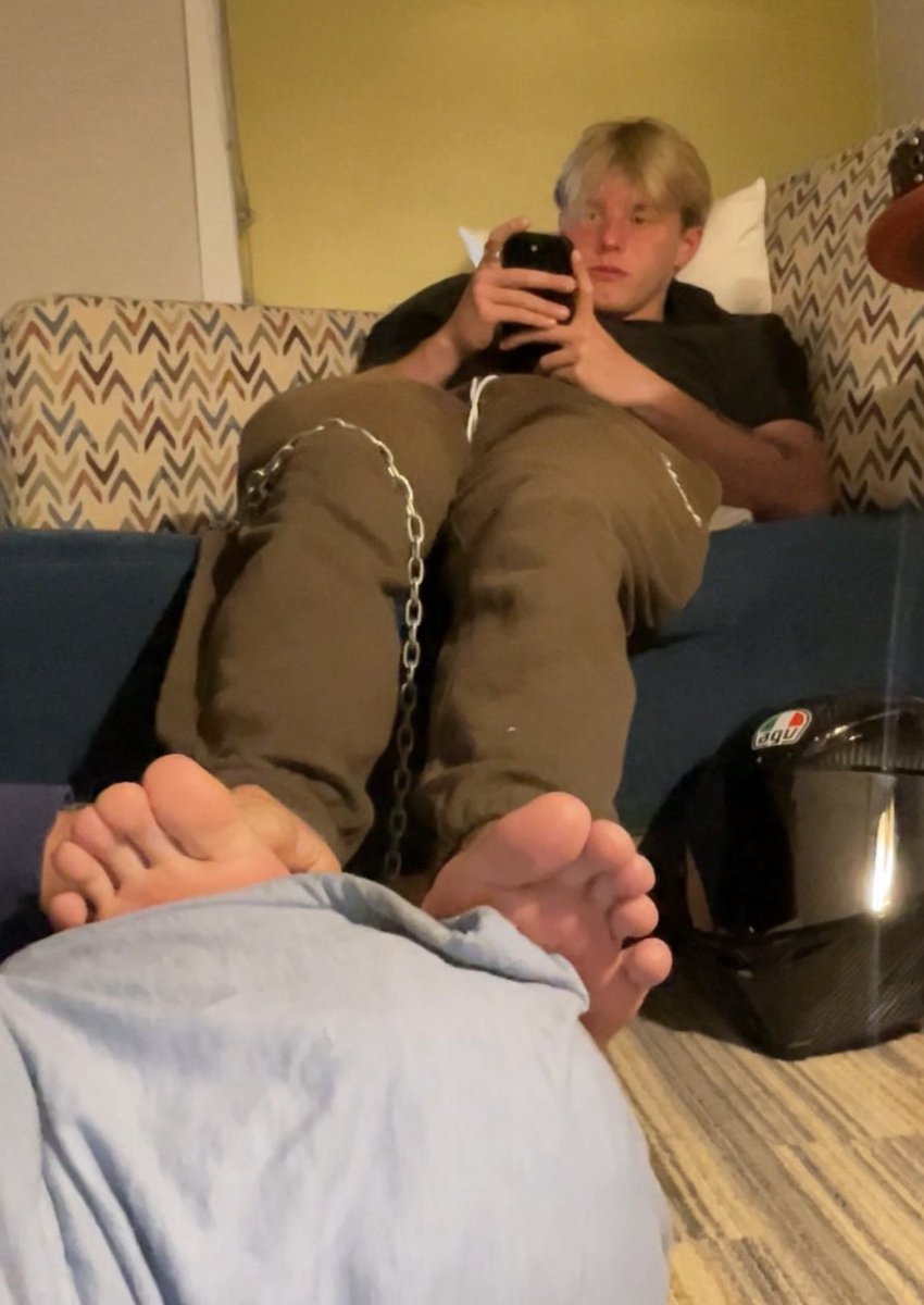 Alpha7902's tweet photo. Gonna start posting again to get my money up. Lmk what I should start posting 💰 💰 https://t.co/hkxNT2WT8W