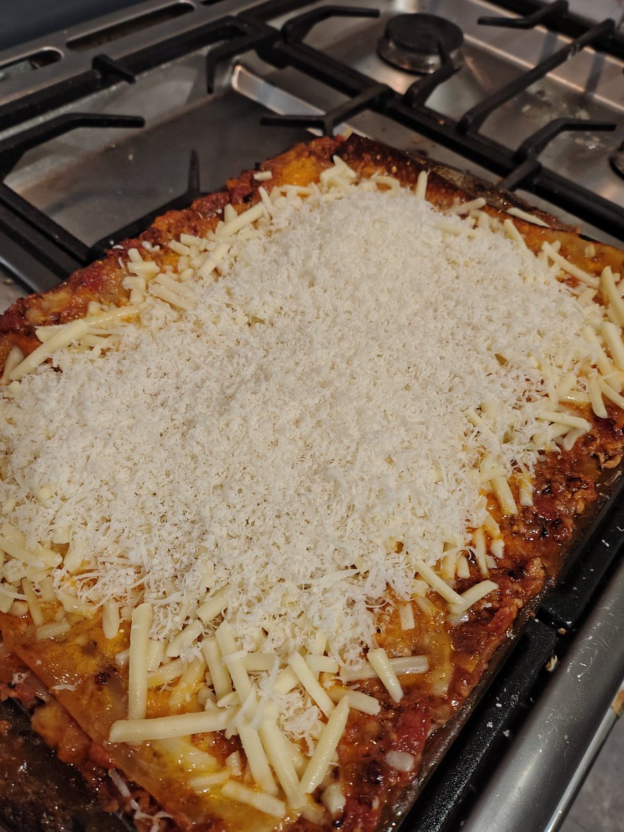 Lasagne covers all four* major food groups and is therefore a balanced healthy meal.

*Mozzarella, Red Leicester, Cheddar, Parmesan