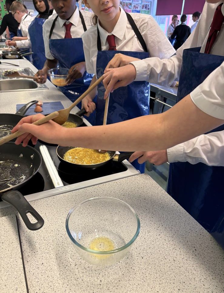 HarperGreen's tweet photo. Well done to Year 10 and the positive start they have made to their Hospitality and Catering course. We canโt wait to see what culinary delights you whip up over the next academic year ๐ฉ๐ผโ๐ณ ๐จโ๐ณ #Yr10 #HospitalityandCatering #FutureChefs https://t.co/JVx4BOBjOm