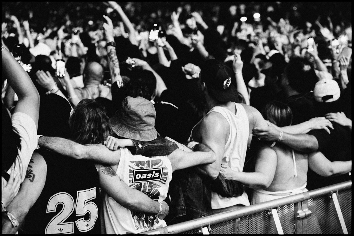 oasis's tweet photo. https://t.co/BHXpTa8SyT