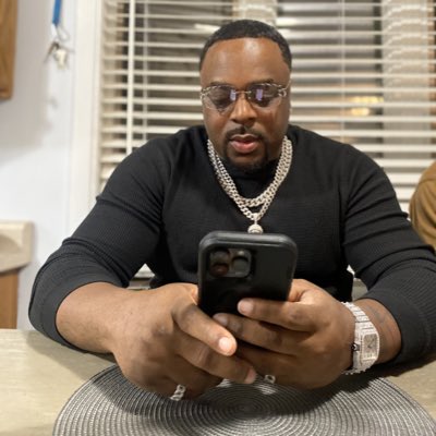 WavieBoi_B tweet media