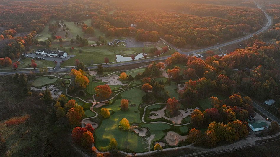 The staff at Michigan’s Manistee National Golf Club has built an imaginative par-3 course in-house from reclaimed materials — including used sprinkler heads from Oakland Hills and wood from an old boat dock.
golfcourseindustry.com/article/old-be…