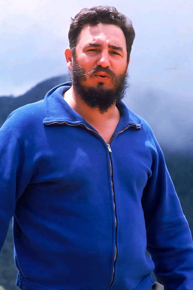 Este hombre, a solo 90 millas del Imperio más poderoso del mundo, hizo la Revolución cubana… se llama Fidel Castro; era cubano y el Imperio nunca pudo con él🇨🇺😎