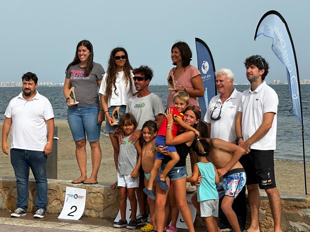 kitersCKSC's tweet photo. Este fin de semana ha sido la Copa de España de Fórmula kite en el Mar Menor.  Adelaida Marquinie, Ade, representando a Castilla la Mancha y el CKSC se ha subido al podio sólo por detrás de Gisela Pulido https://t.co/jBMFI9RX8z