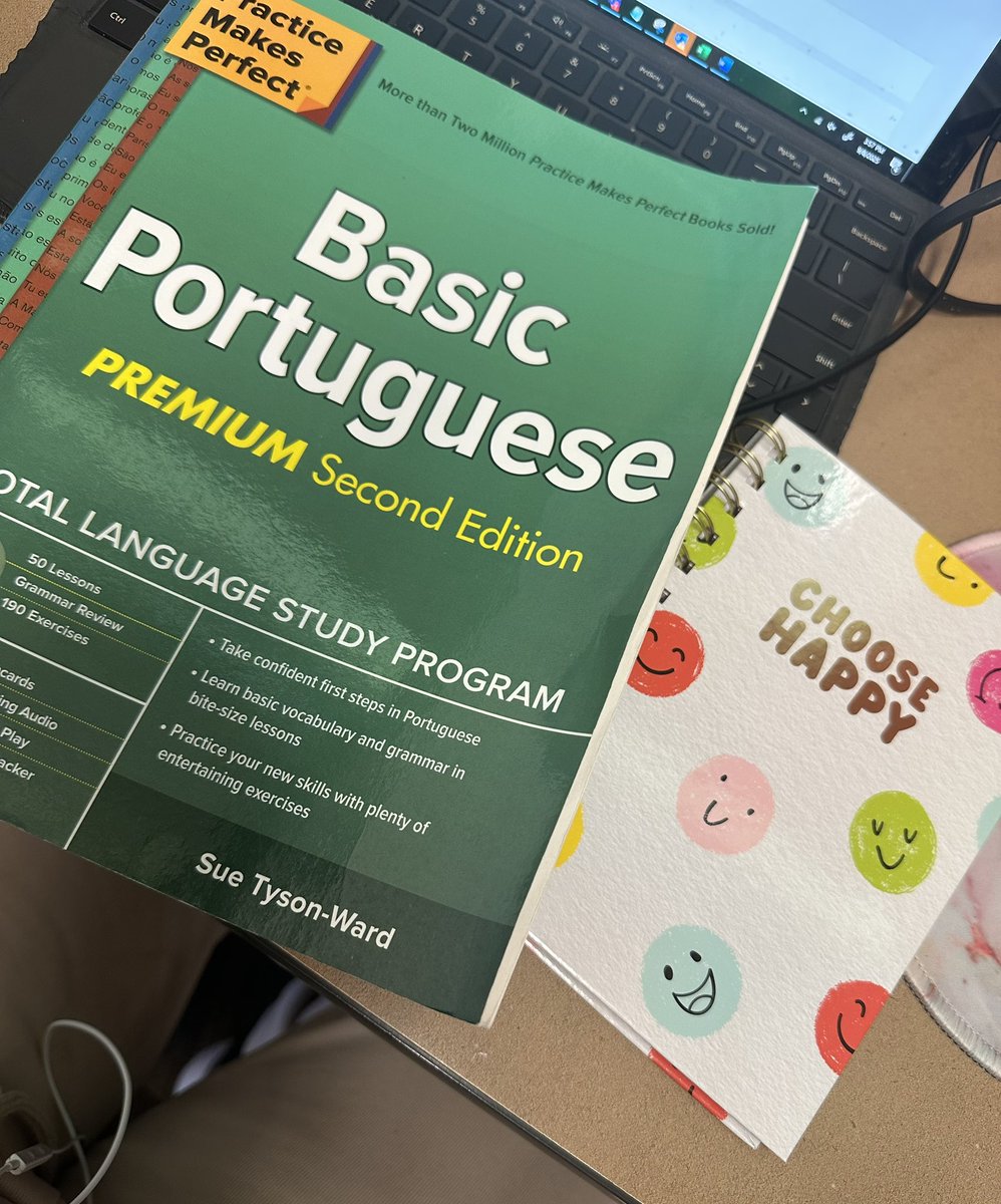 brittanyaffect's tweet image. To aprendendu Portuguese porque é muito lindo.