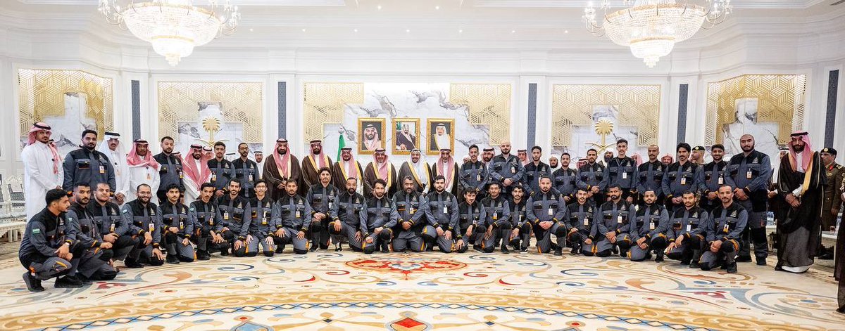 EmarahAlQassim's tweet image. أشار سموه إلى أن وجود شركة دفاع المتحدة لصناعة طائرات الدرون في منطقة القصيم يمثل إضافة نوعية، ويعزز حضور المنطقة في مسيرة الصناعات الوطنية الكبرى..

سمو #أمير_منطقة_القصيم : توطين الصناعات العسكرية يمثل ركيزة استراتيجية لتعزيز قدرات المملكة الدفاعية، كما أن الاستثمار في التقنية…