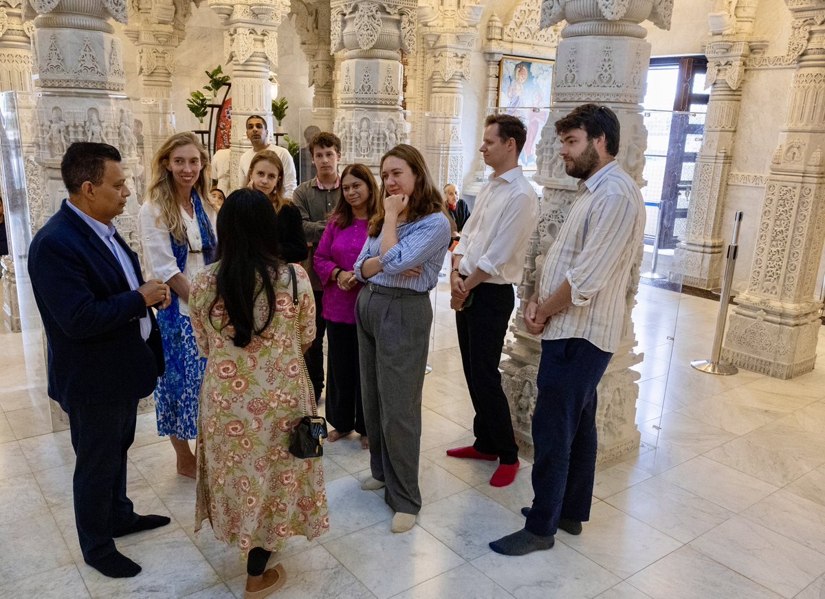 It was a pleasure to welcome the FCDO India Desk and the <a href="/FCDOGovUK/">Foreign, Commonwealth & Development Office</a> UK-India Bilateral Relations team to #NeasdenTemple. We deeply value their visit and the shared commitment to strengthening the UK–India partnership 🇬🇧🇮🇳