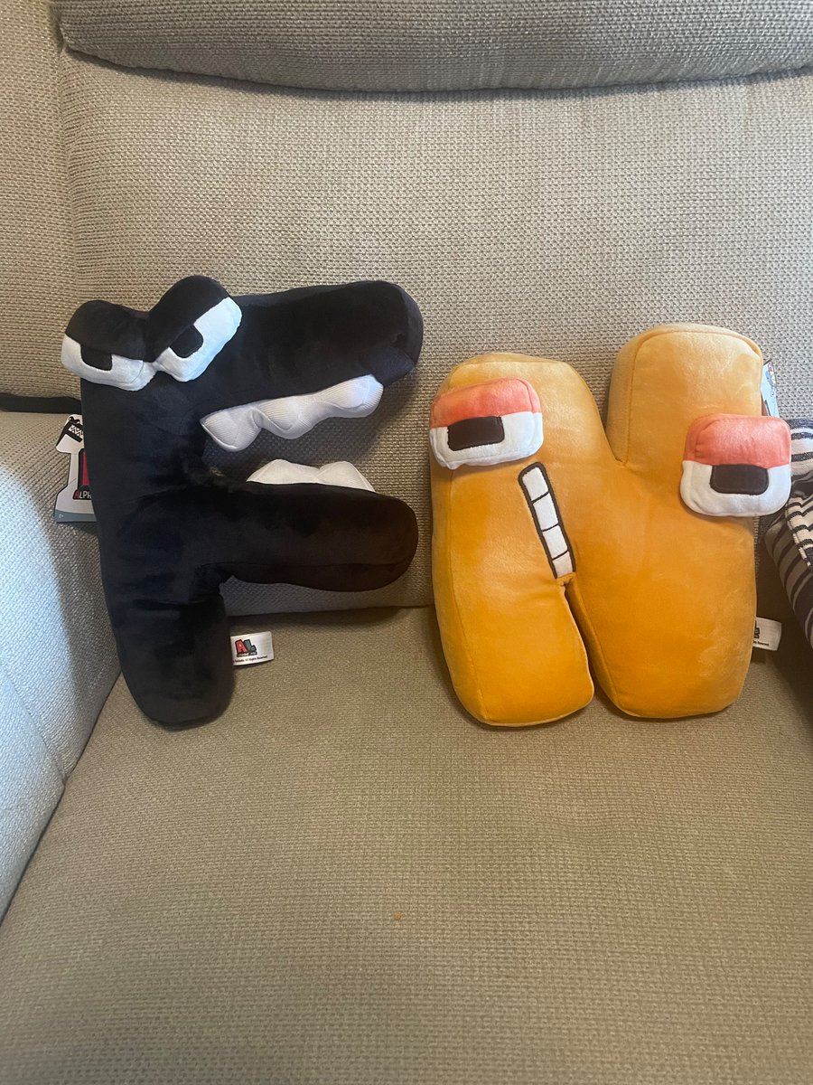 I love them 🧡🖤 
<a href="/MikeSalcedo_/">Mike Salcedo</a>  
#alphabetlore