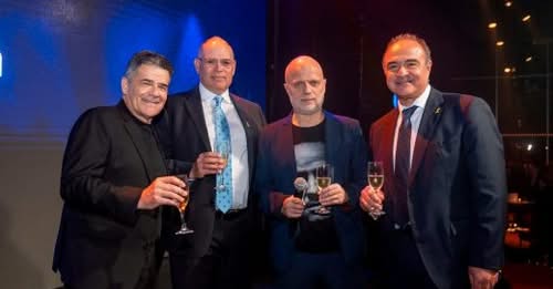 Las imágenes del evento anual de la Fundación Tzedaká en Buenos Aires

24 imágenes del evento anual de la Fundación <a href="/tzedaka/">Fundación Tzedaká</a> 

visavis.com.ar/2025/09/08/las…