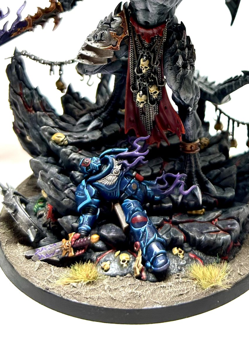 averagepaints's tweet image. Belly’s gonna get ya! I finally finished Be’lakor, the Dark Master. Pretty pleased with how he turned out, even if he is a nightmare to move around! Anyone got any good transport suggestions?! #warhammercommunity #paintingwarhammer