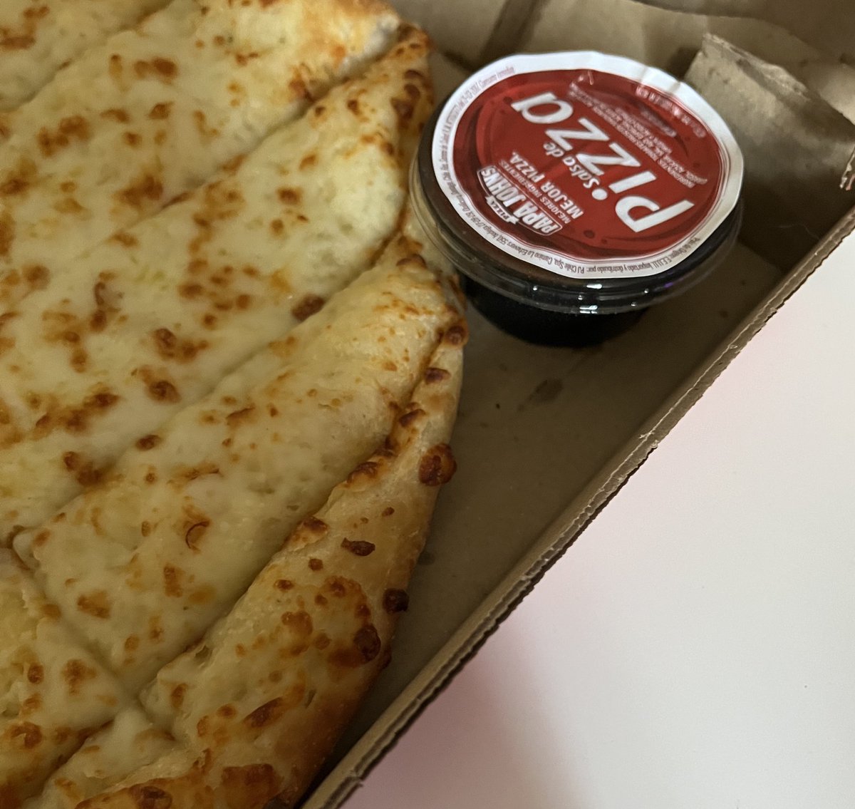 Nunca había tenido amigos que me mandaran de sorpresa algo rico para comer porque he tenido días difíciles, los quiero mucho y gracias 🥹💗